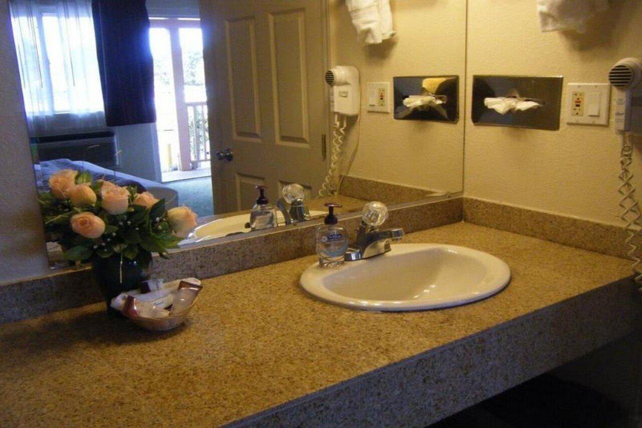 Rodeway Inn Near Downtown Monterey Esterno foto